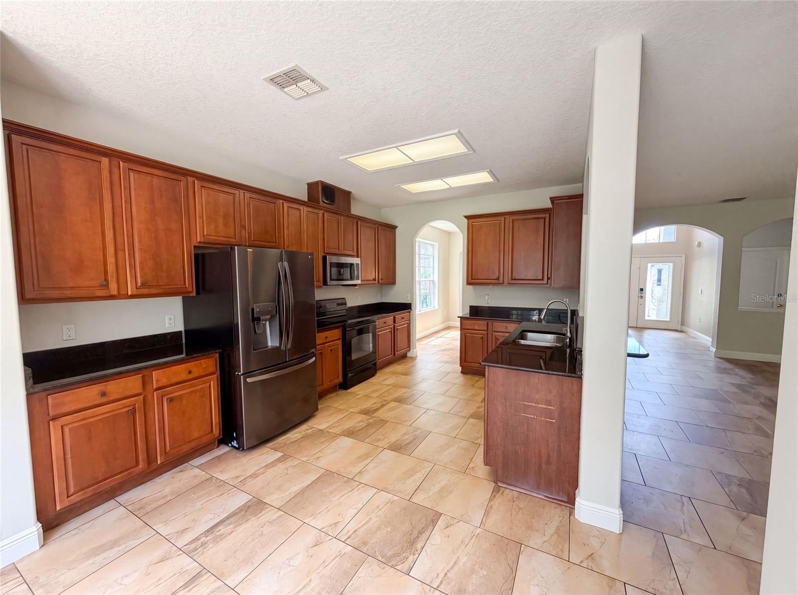 12706 Grovehurst Ave Property Photo 31