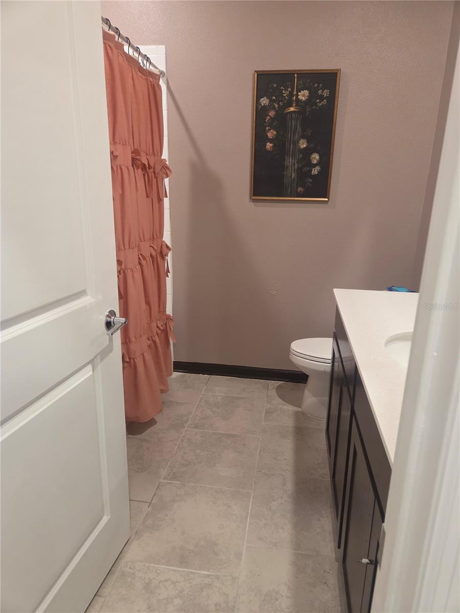 O6424017 Property Photo 7