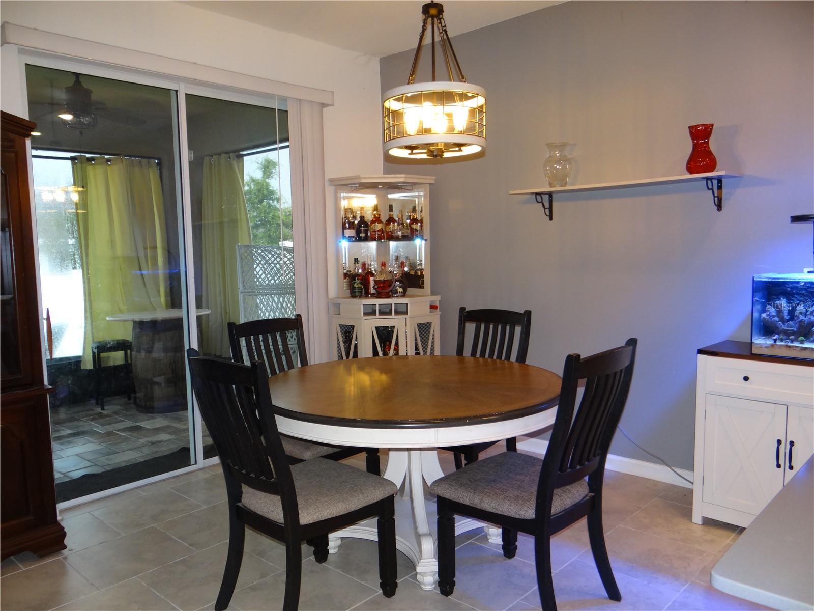 O6424017 Property Photo 14