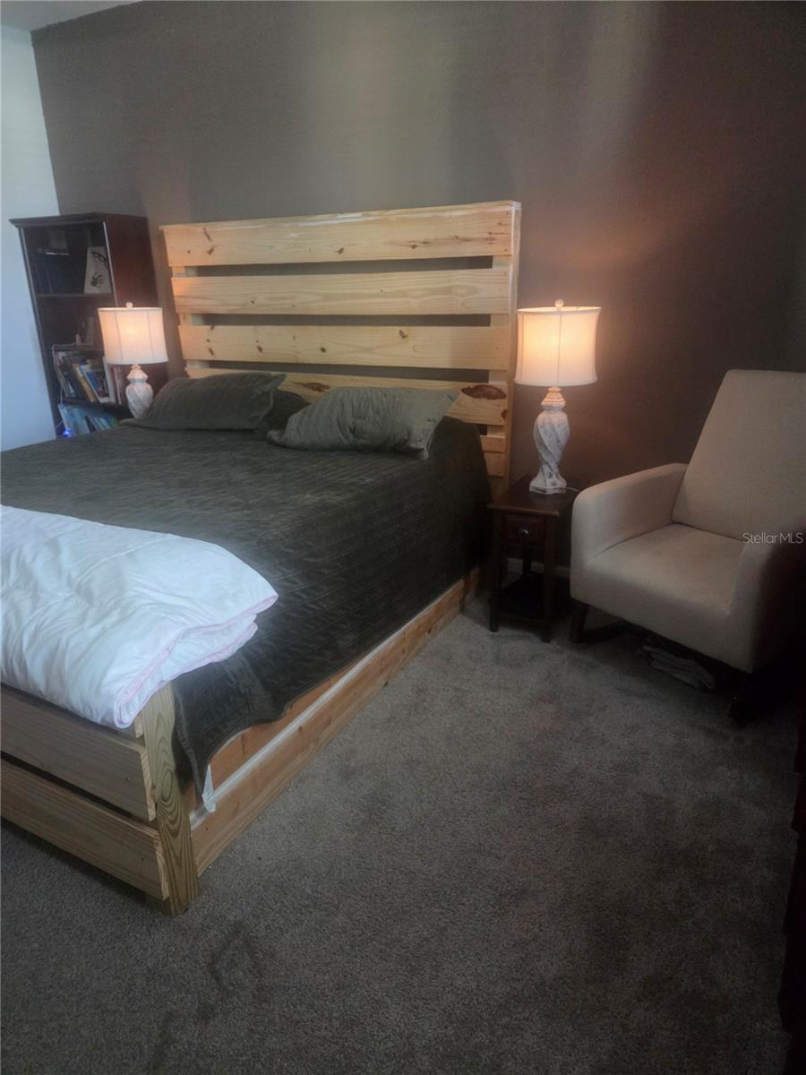 O6424017 Property Photo 16