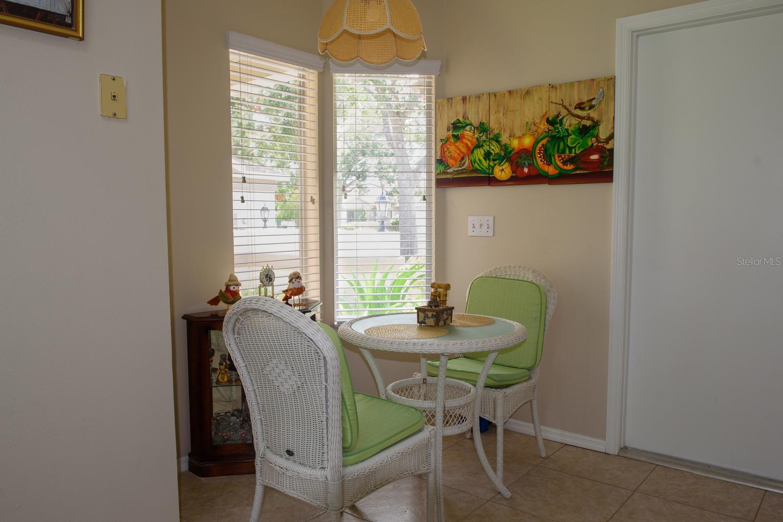 13329 Laver Ln Property Photo 6