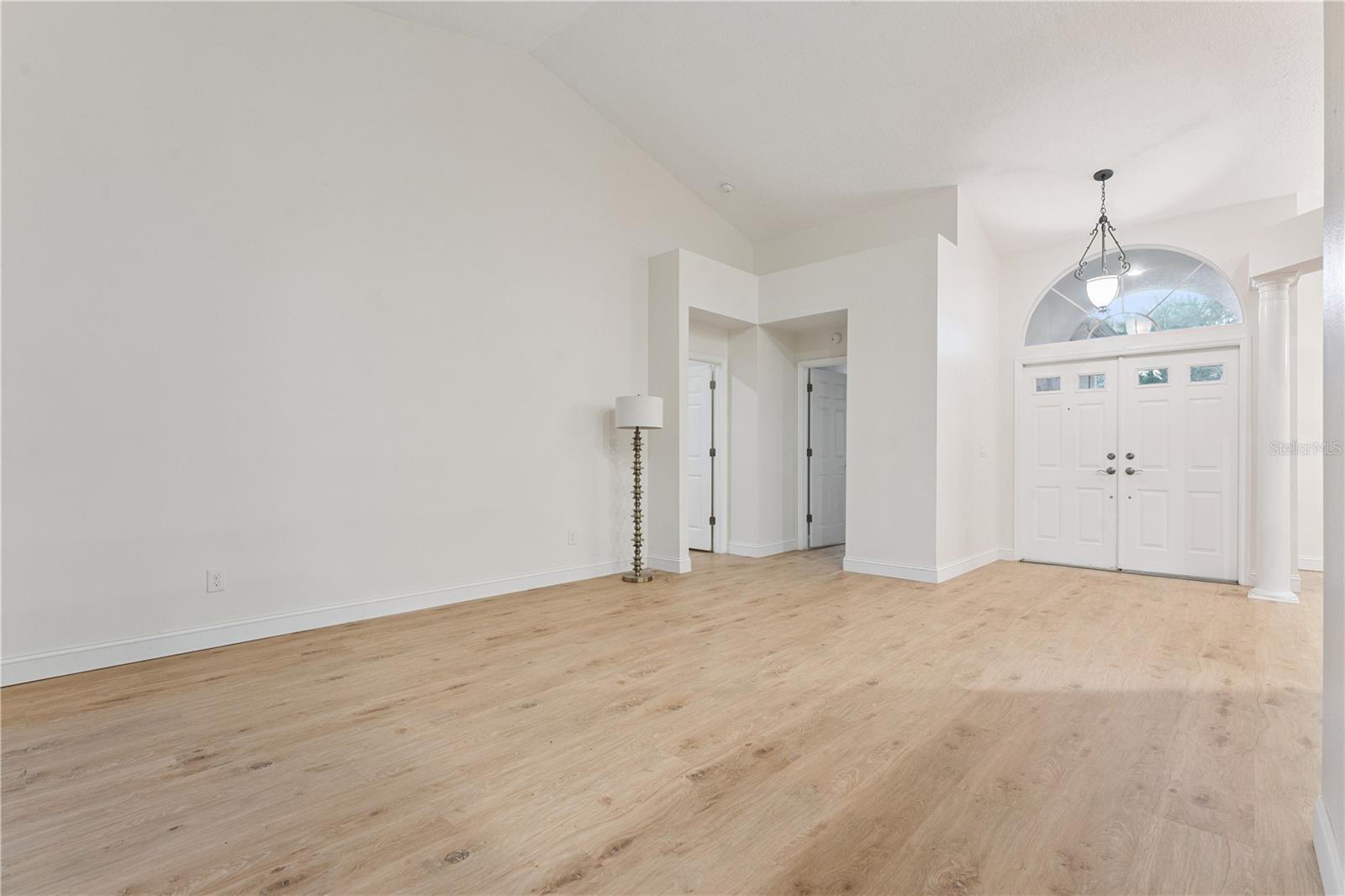 14962 Faversham Cir Property Photo 3