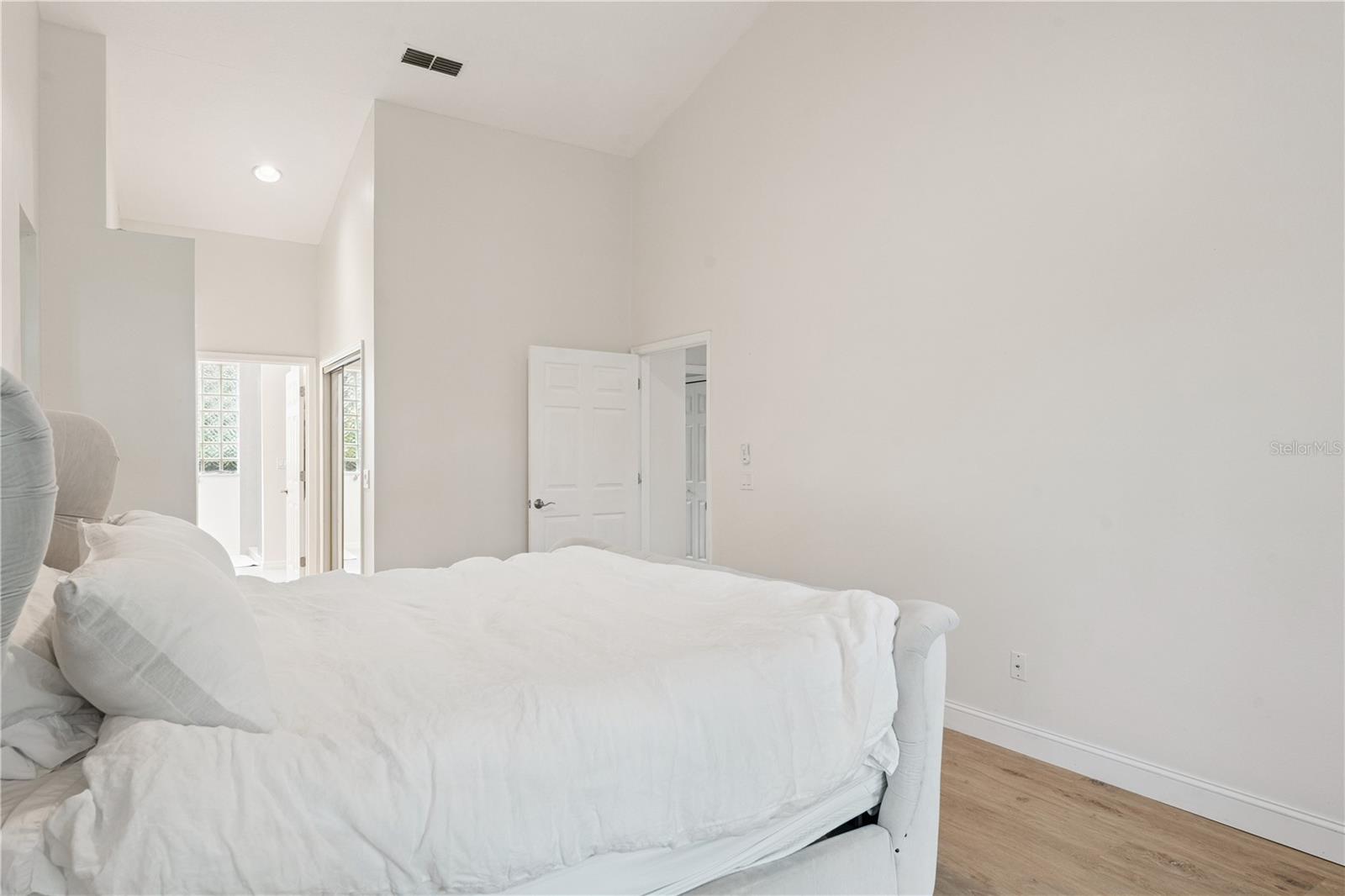 14962 Faversham Cir Property Photo 16