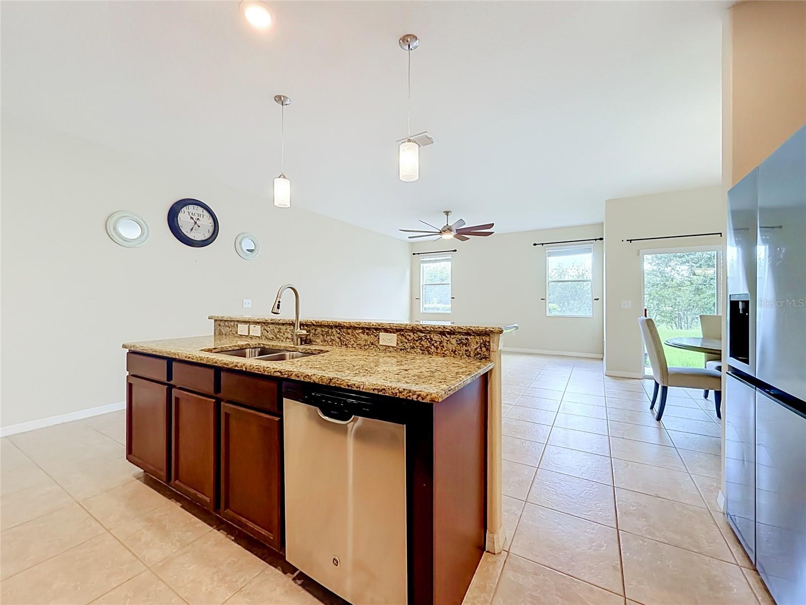 3554 Rodrick Cir Property Photo 7
