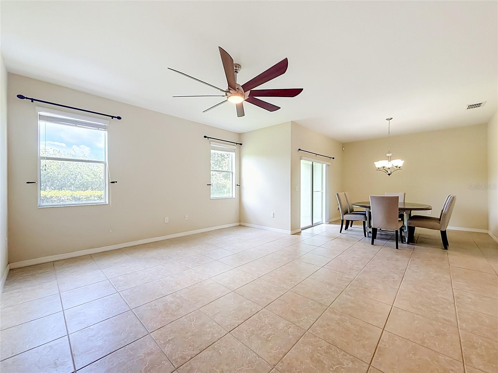 3554 Rodrick Cir Property Photo 13