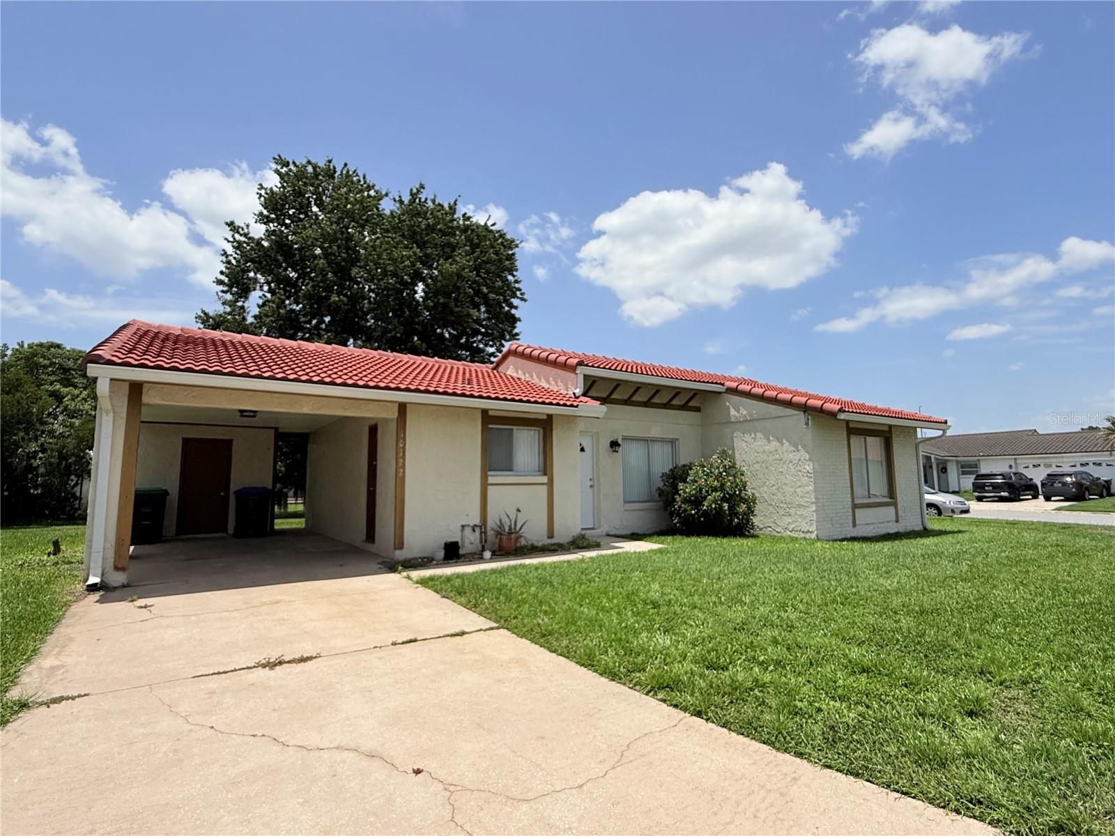10122 Mason Dixon Cir Property Photo 3