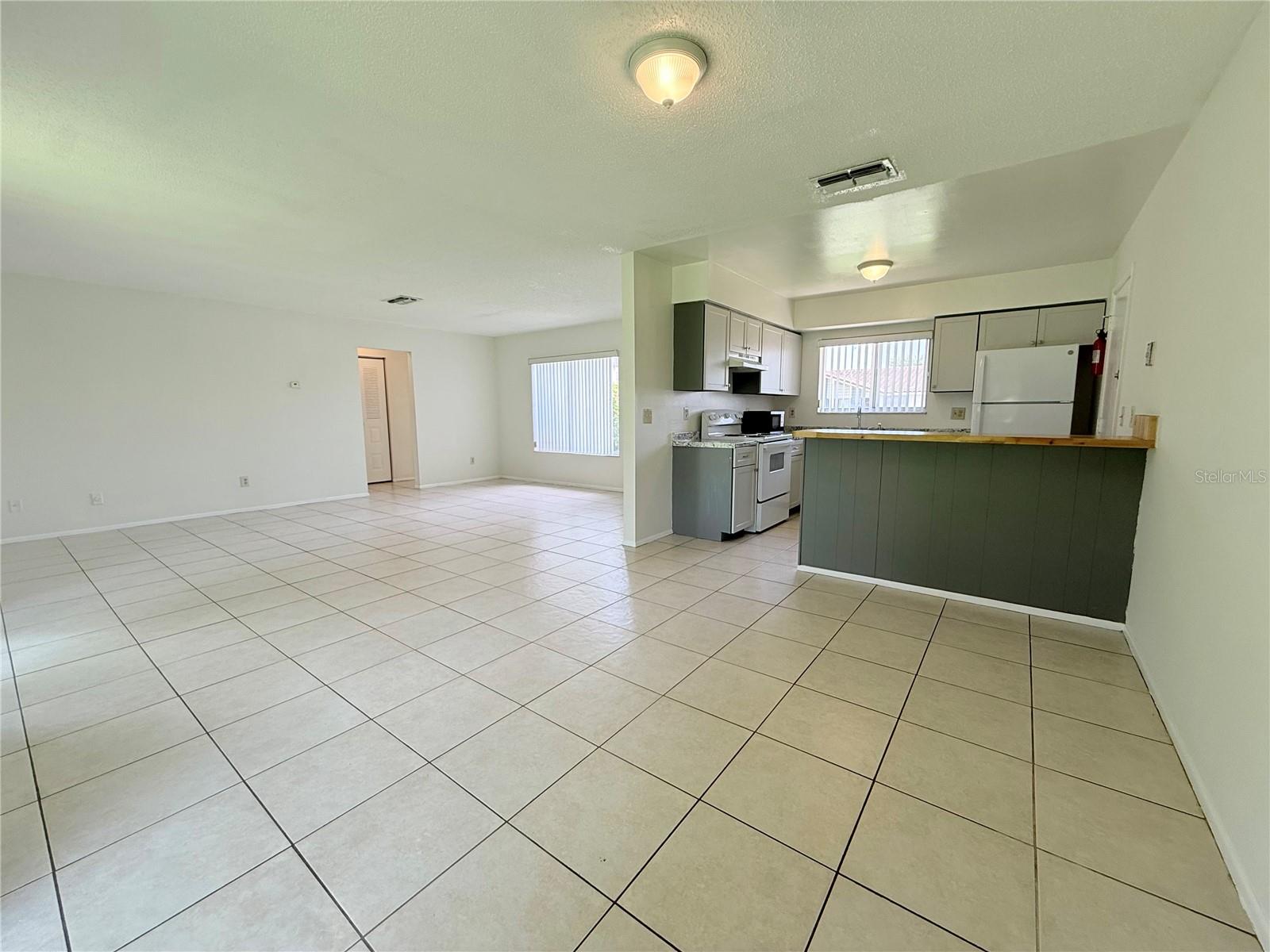 10122 Mason Dixon Cir Property Photo 11