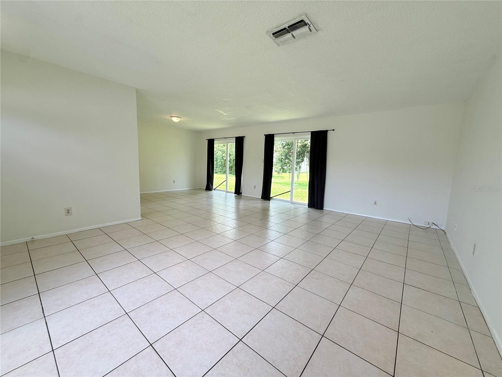 10122 Mason Dixon Cir Property Photo 13