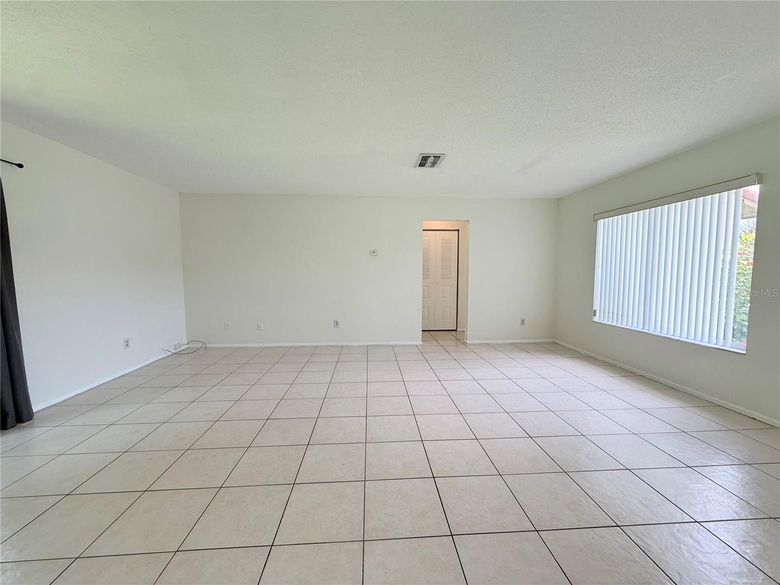 10122 Mason Dixon Cir Property Photo 14
