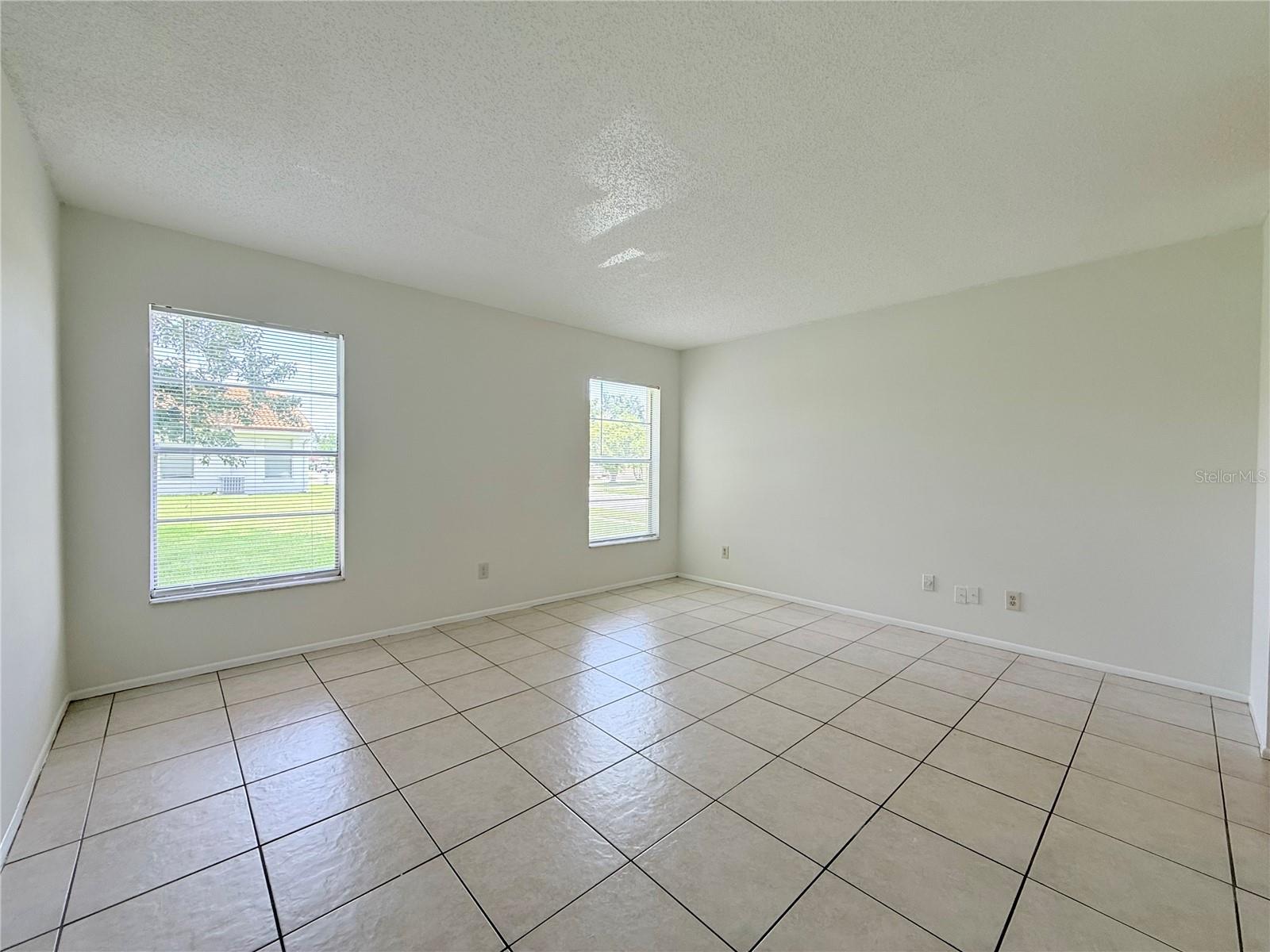 10122 Mason Dixon Cir Property Photo 16