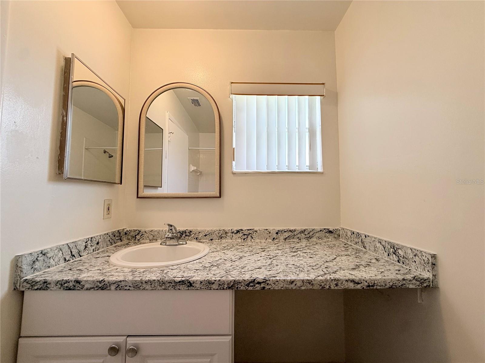 10122 Mason Dixon Cir Property Photo 19