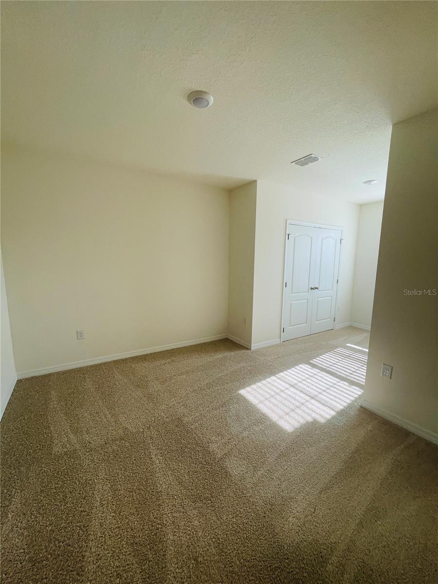 1371 Isleta Loop Property Photo 13