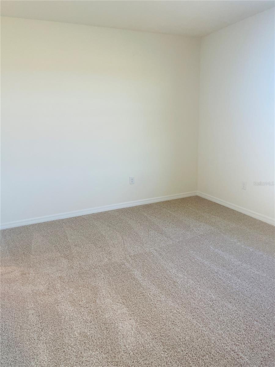 1371 Isleta Loop Property Photo 15