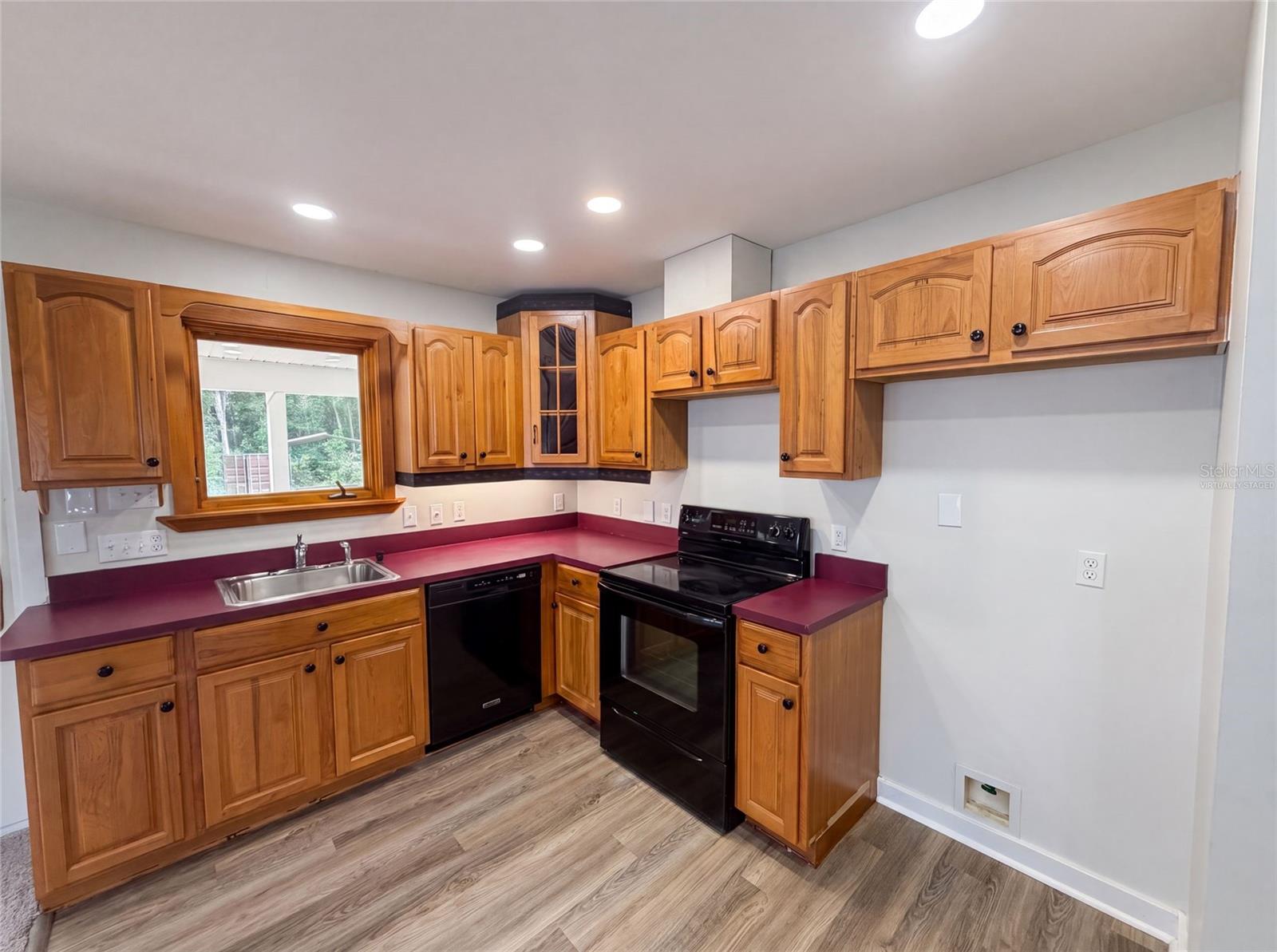 9701 Black Bear Ct Property Photo 6
