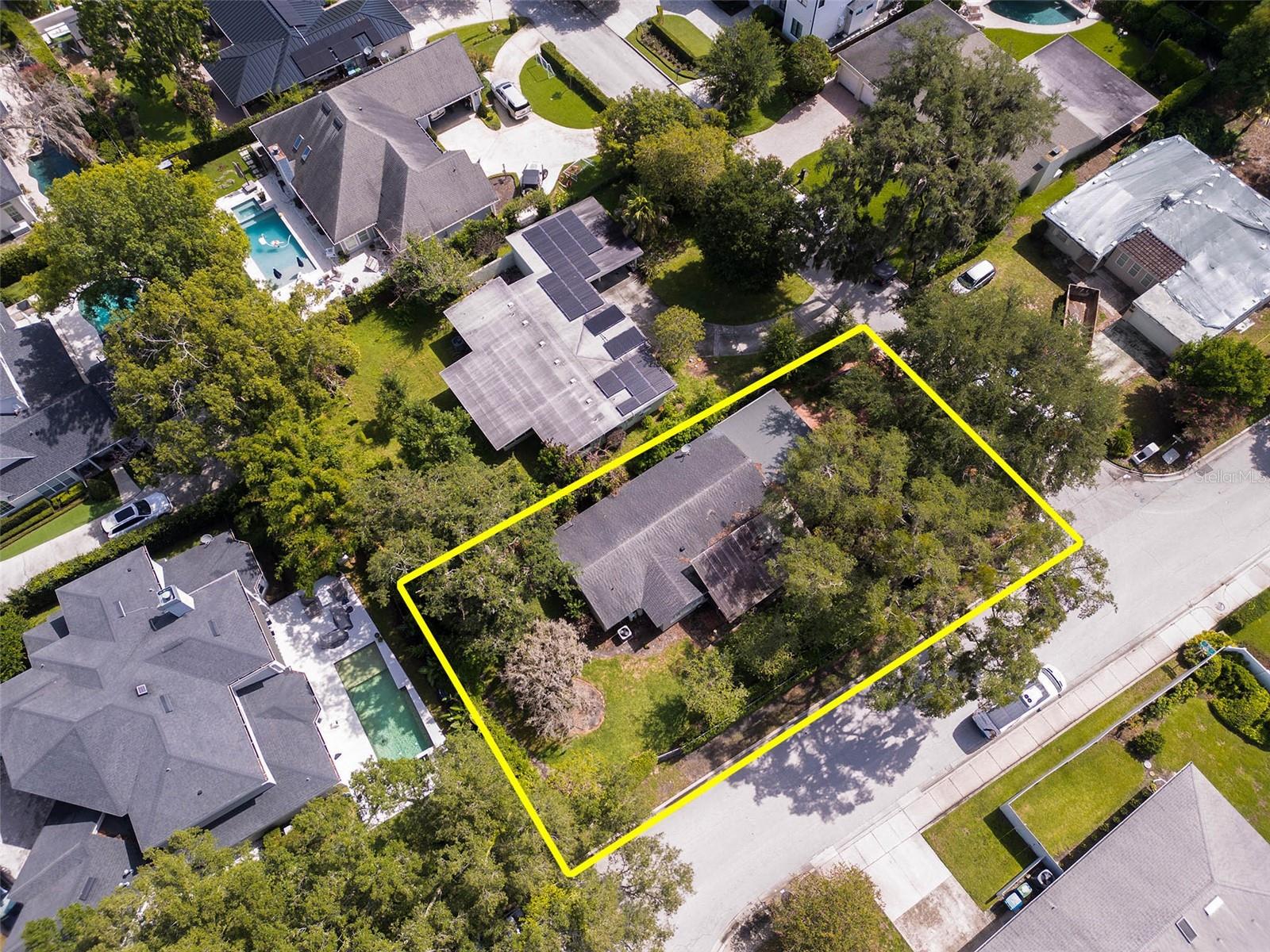 1361 Audubon Rd Property Photo 1
