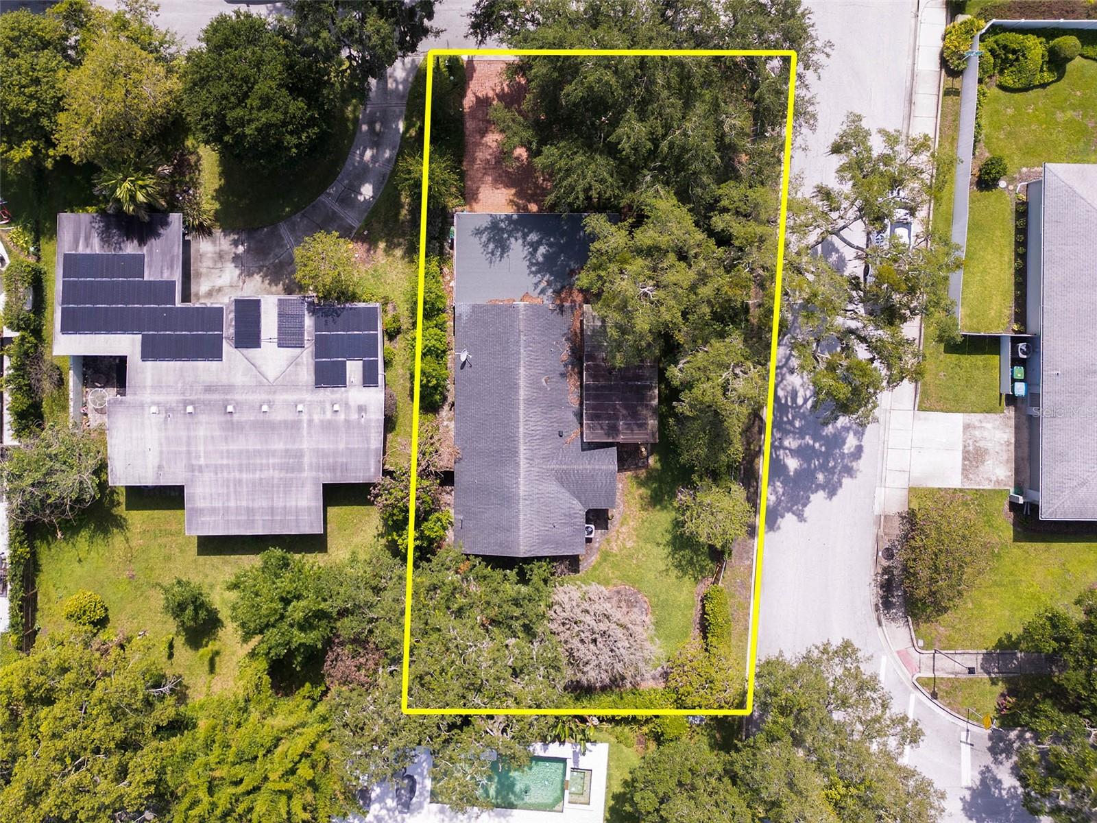 1361 Audubon Rd Property Photo 2