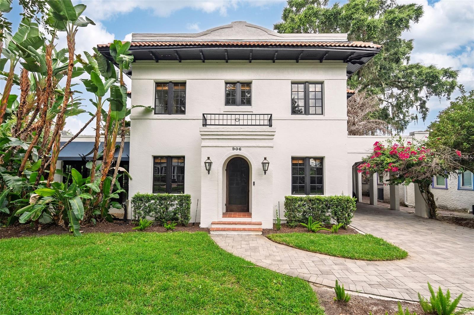 906 ALHAMBRA CT