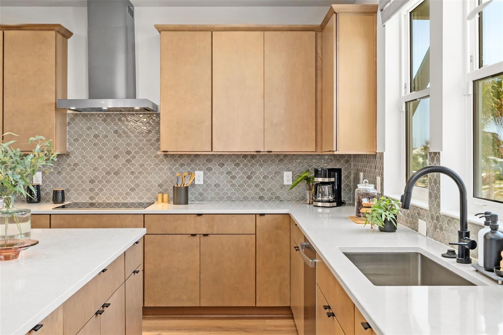 4105 Tidewatch Loop Property Photo 6