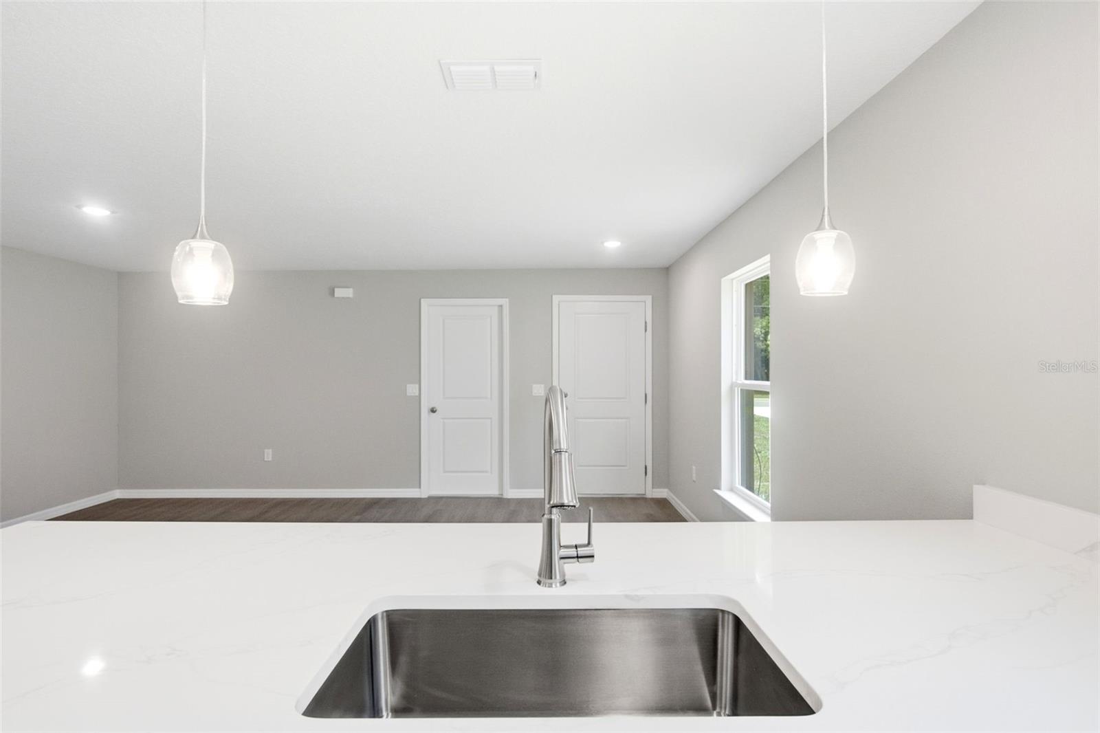 2107 Suanee Ave #200 Property Photo 6