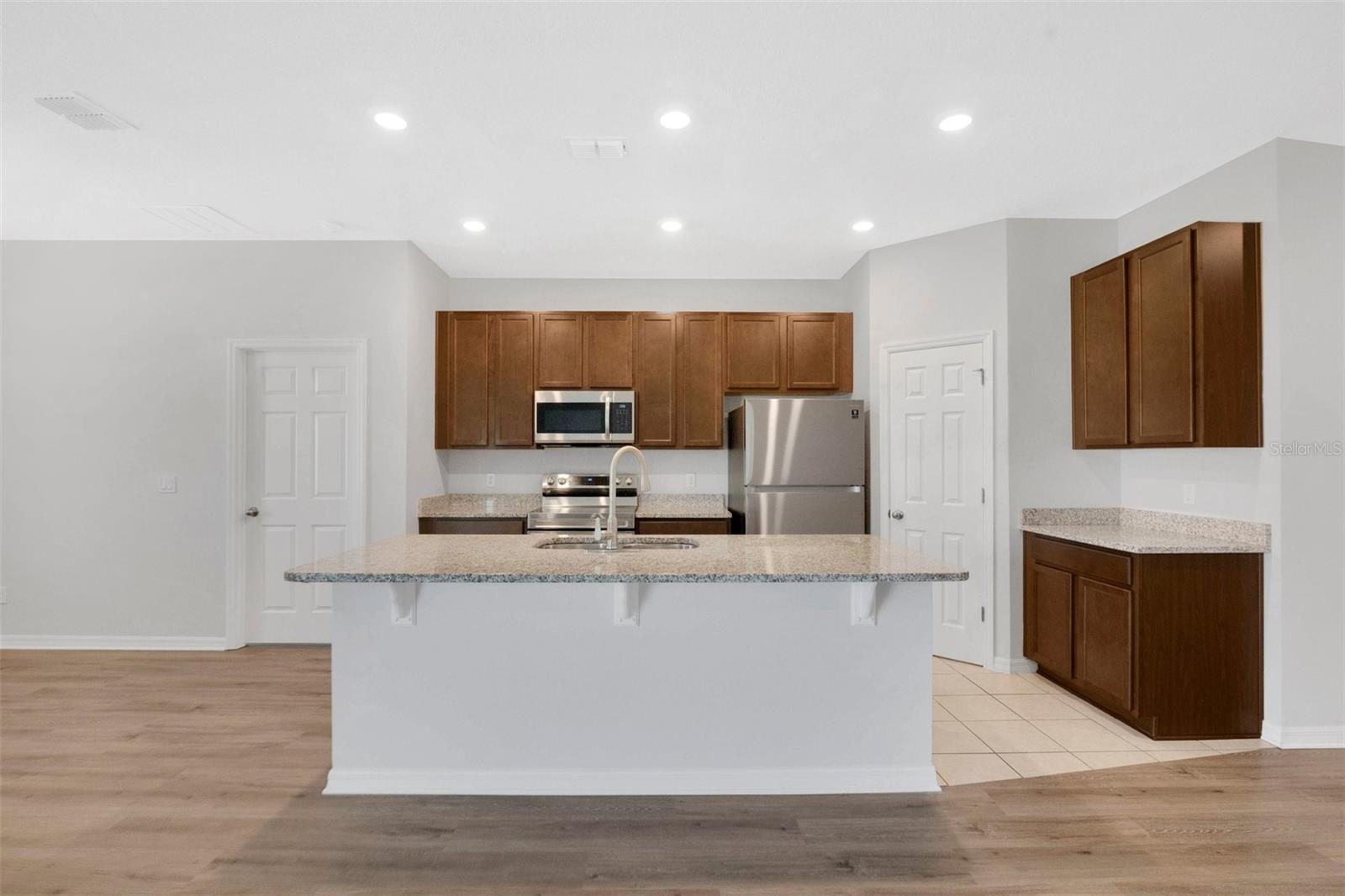3526 Forster Ave Property Photo 7