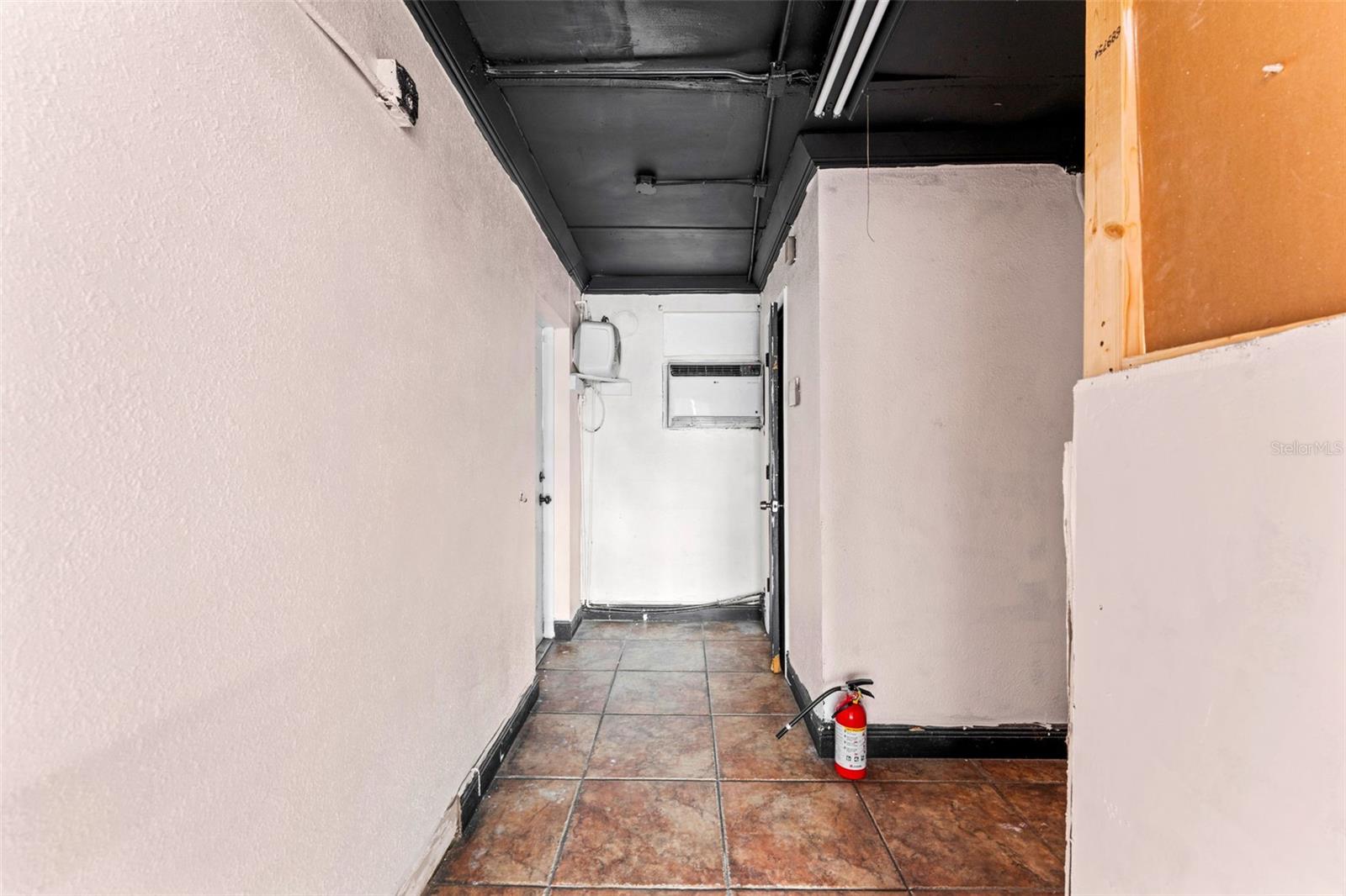 5220 Old Winter Garden Rd Property Photo 17