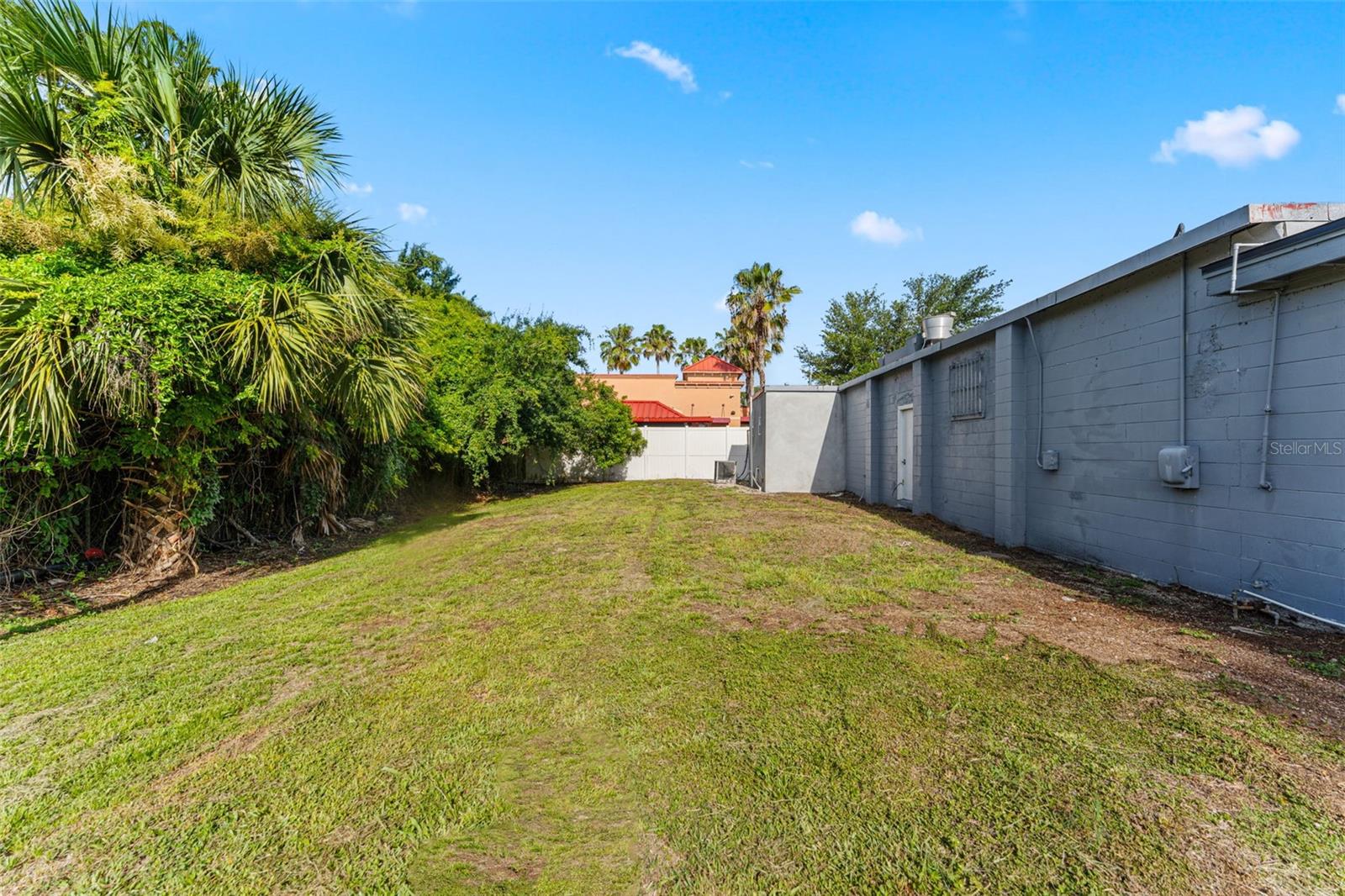 5220 Old Winter Garden Rd Property Photo 18