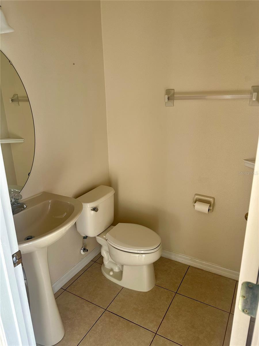 6112 Chapledale Dr Property Photo 4