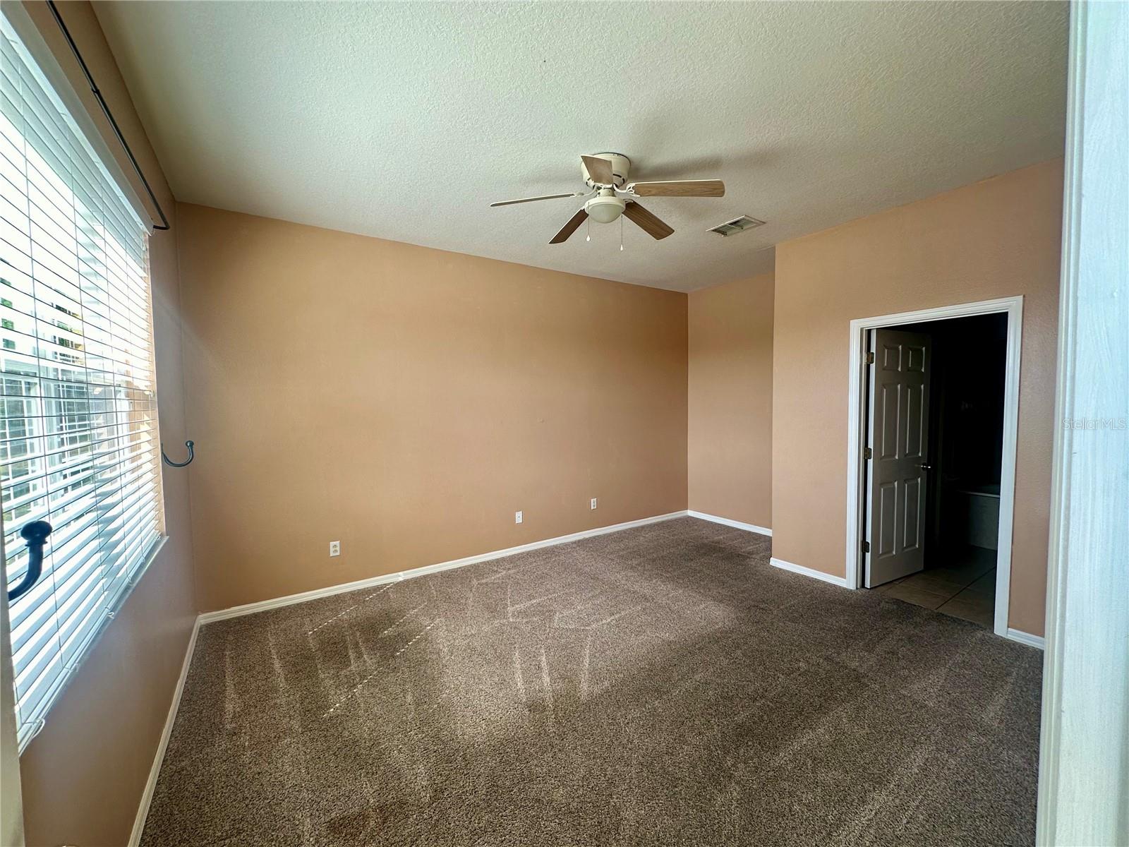 6112 Chapledale Dr Property Photo 5