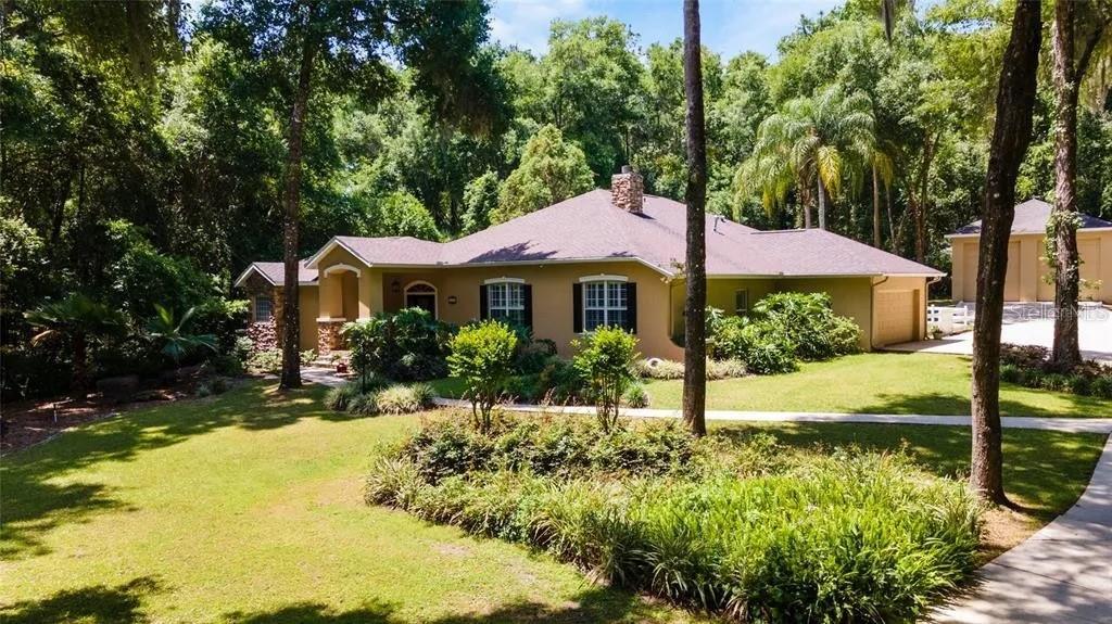 O6424202 Property Photo 1