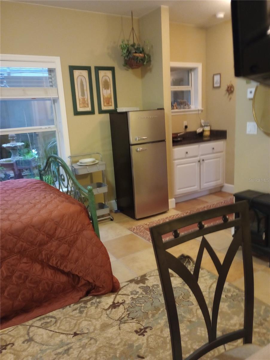 O6424202 Property Photo 10