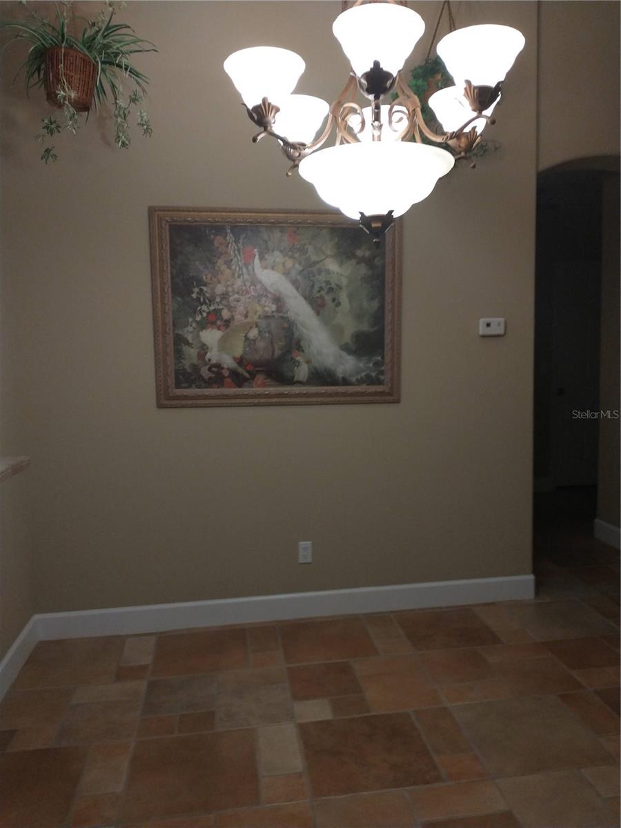 O6424202 Property Photo 15