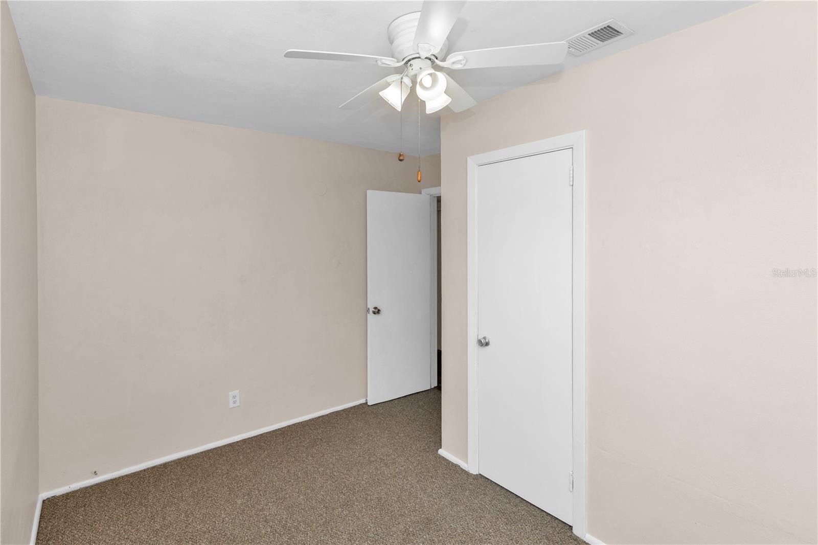 1106 Myrtle Ln Property Photo 12