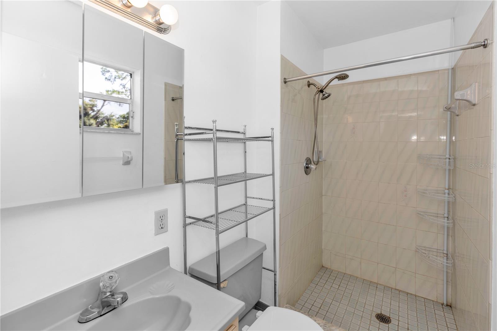 1106 Myrtle Ln Property Photo 15
