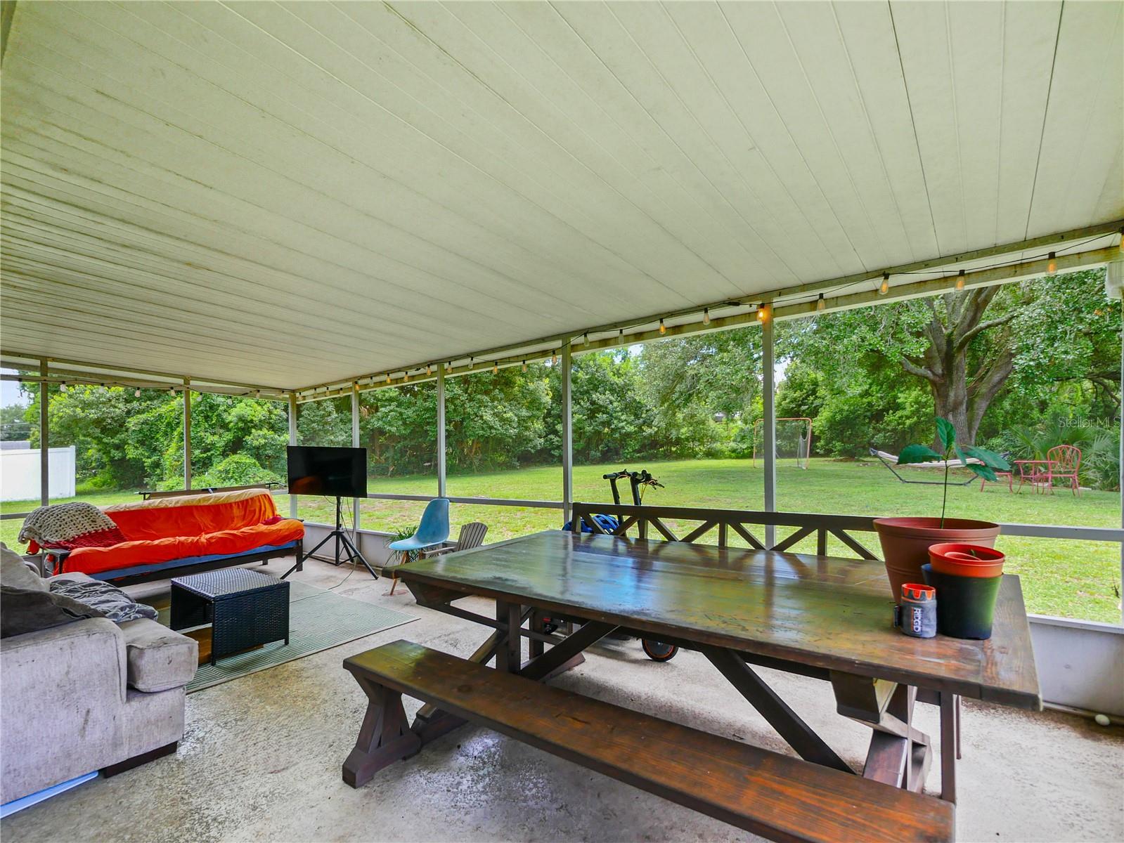 1006 Beatrice Dr Property Photo 15