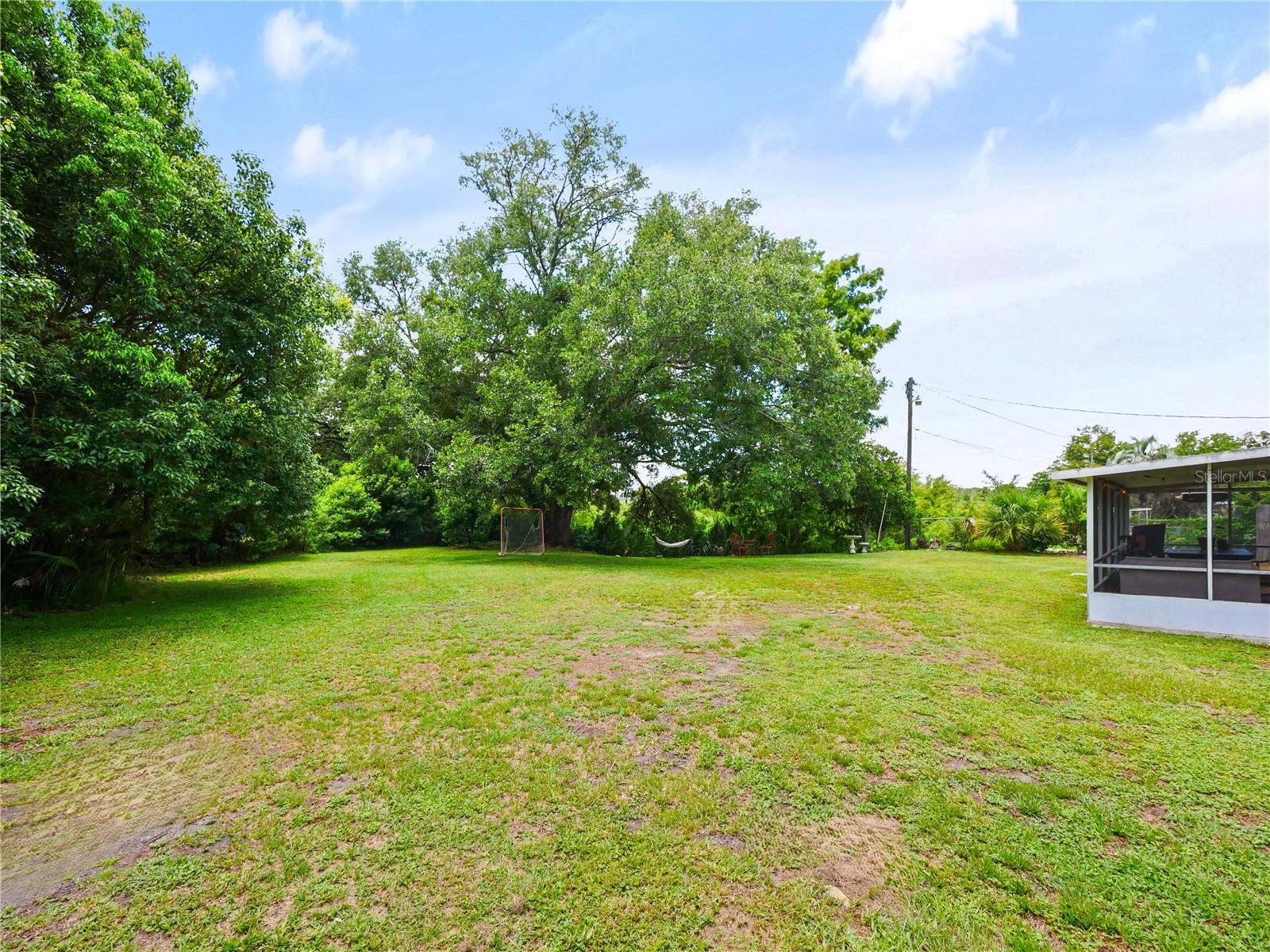 1006 Beatrice Dr Property Photo 17
