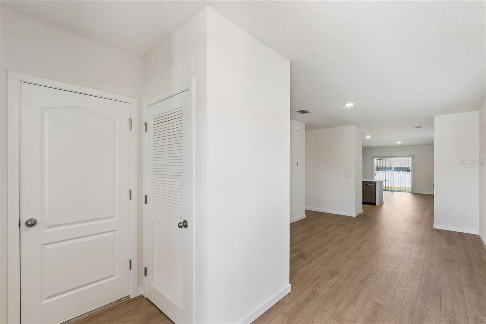 3029 Grey Moss Dr Property Photo 6