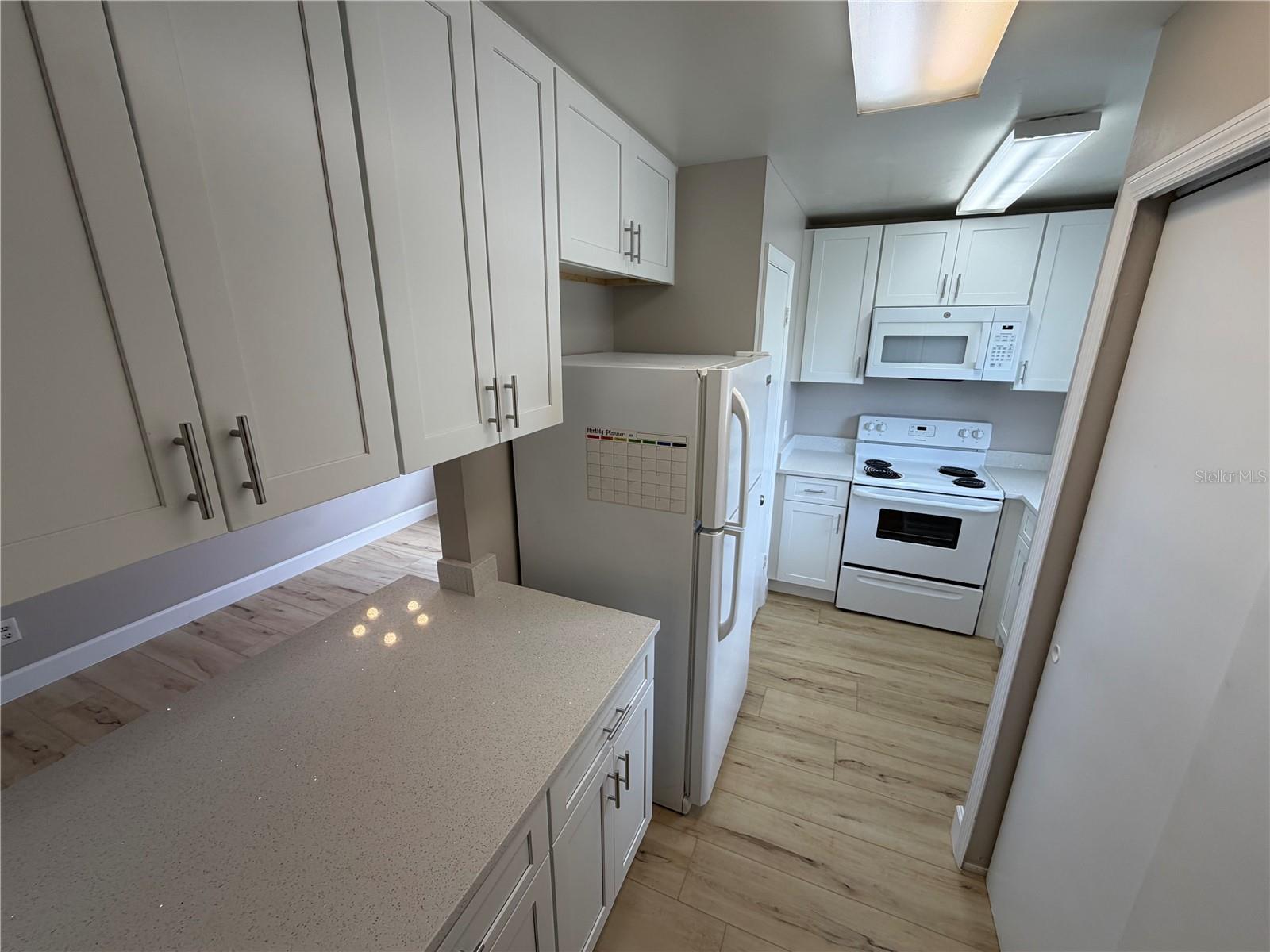 4160 Pershing Pointe Pl #3 Property Photo 5