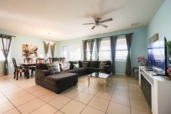 6078 Broad Oak Dr Property Photo 2