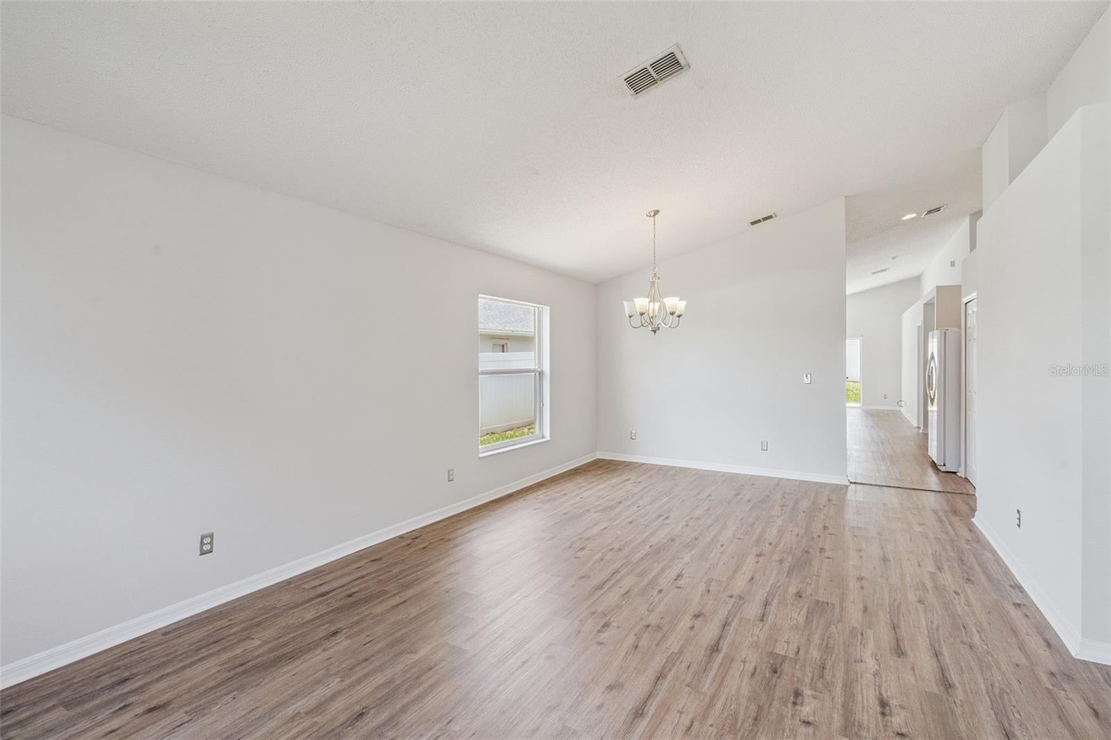 622 Delancey Dr Property Photo 3
