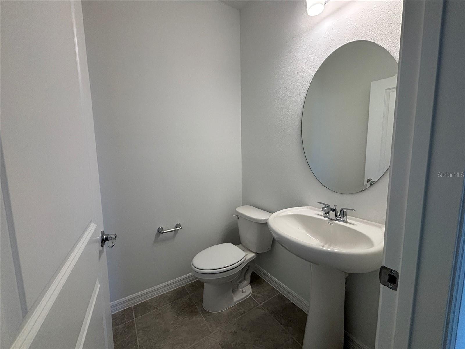 11451 Harborview St Property Photo 7
