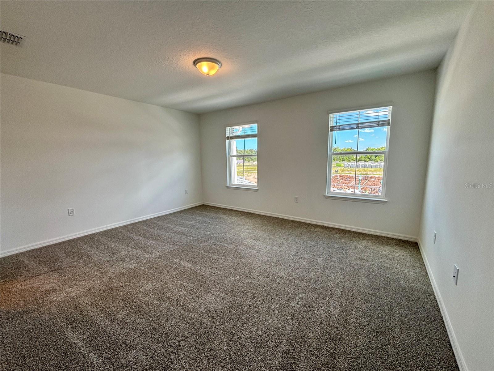 11451 Harborview St Property Photo 8