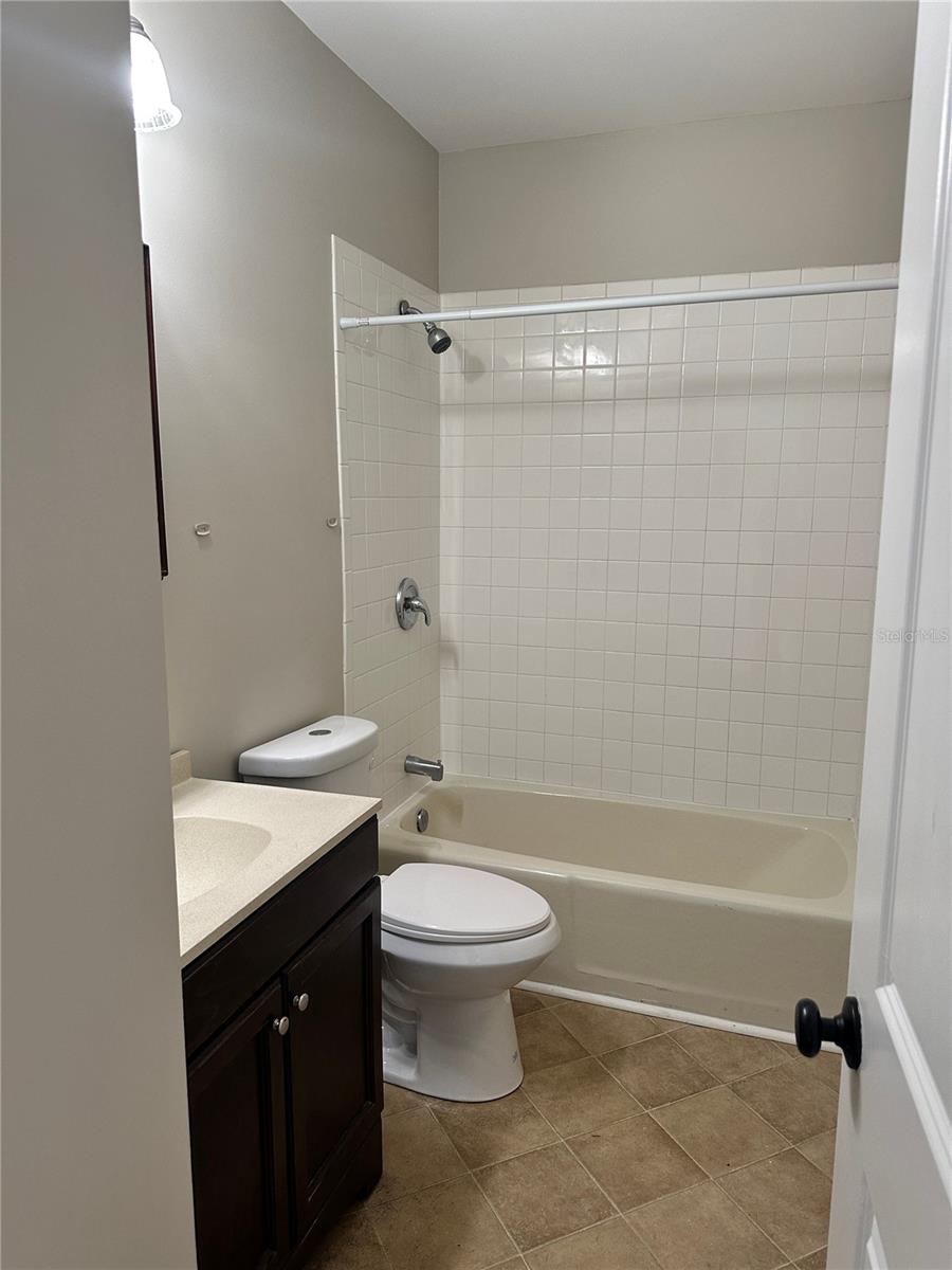 80 N Central Ave Property Photo 18