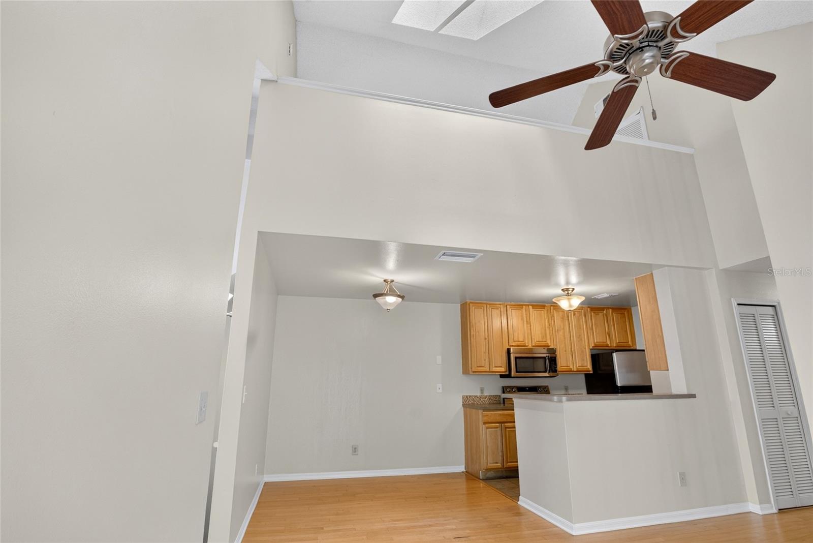 6088 Westgate Dr #203 Property Photo 20
