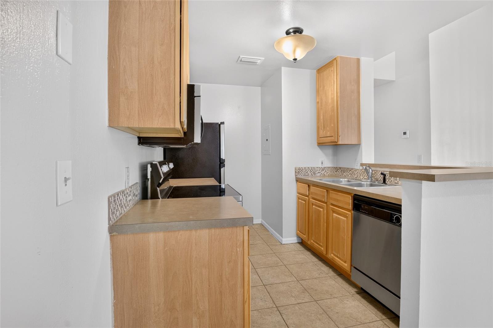 6088 Westgate Dr #203 Property Photo 21