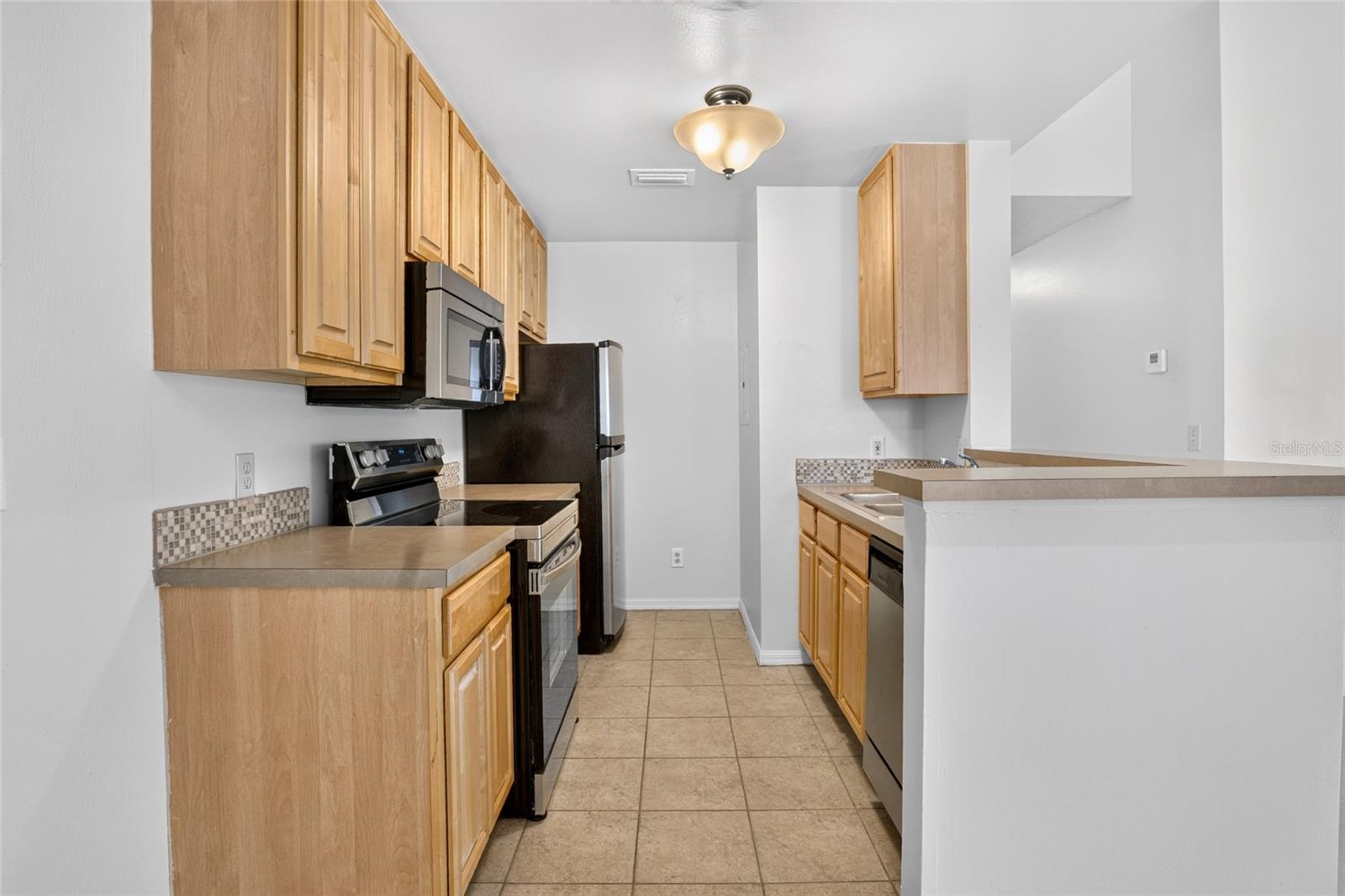 6088 Westgate Dr #203 Property Photo 23