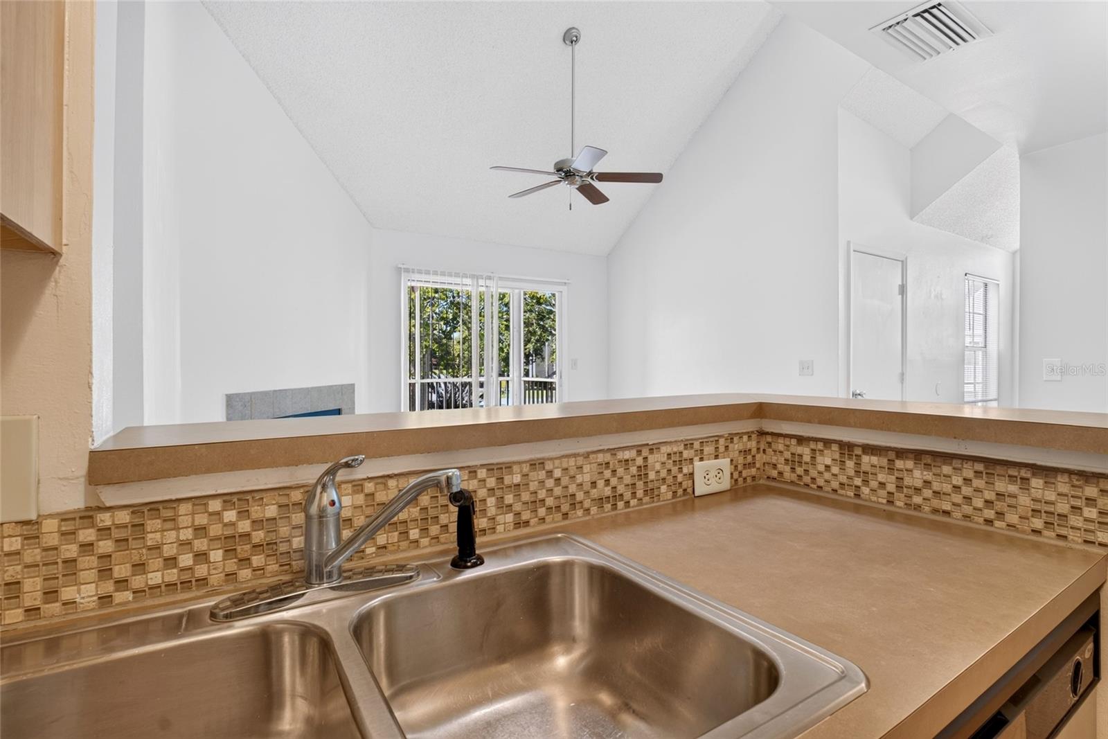 6088 Westgate Dr #203 Property Photo 24
