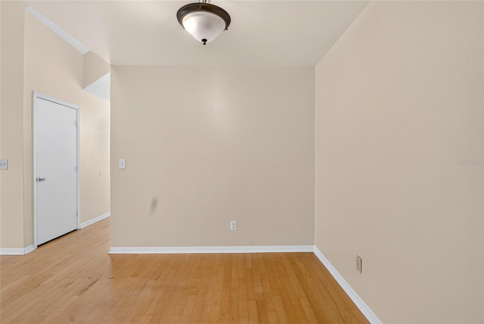6088 Westgate Dr #203 Property Photo 25
