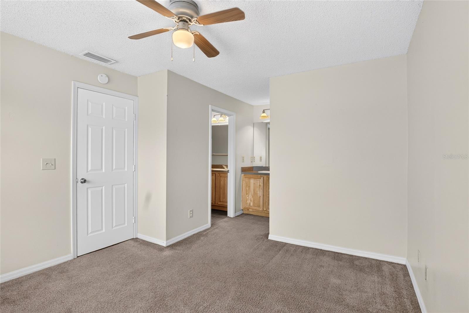 6088 Westgate Dr #203 Property Photo 35
