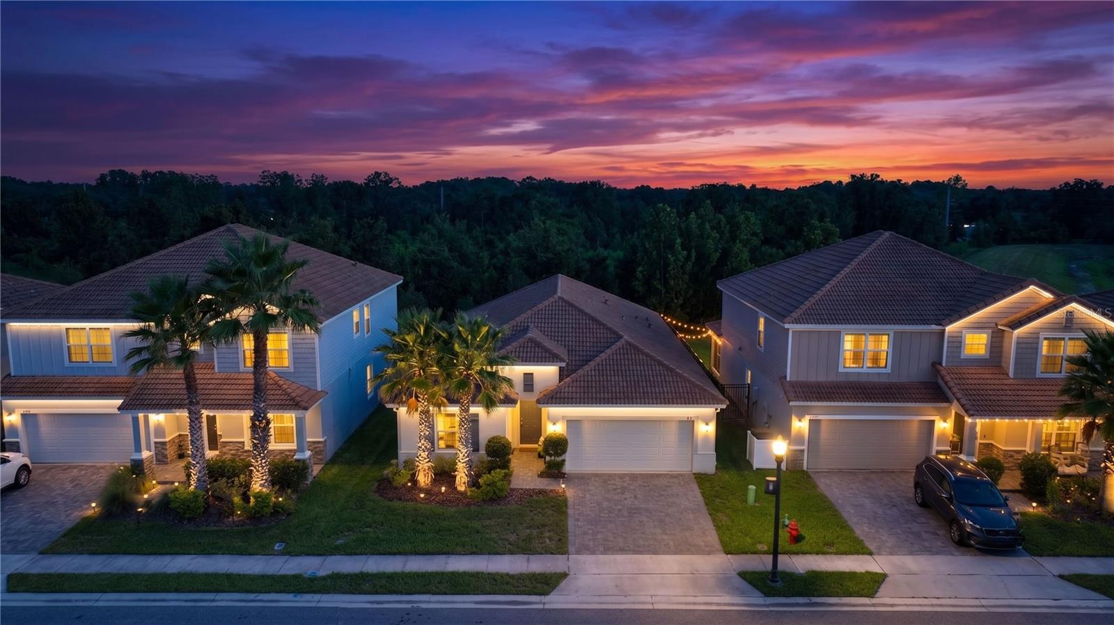 1111 OAK BLUFF DR
