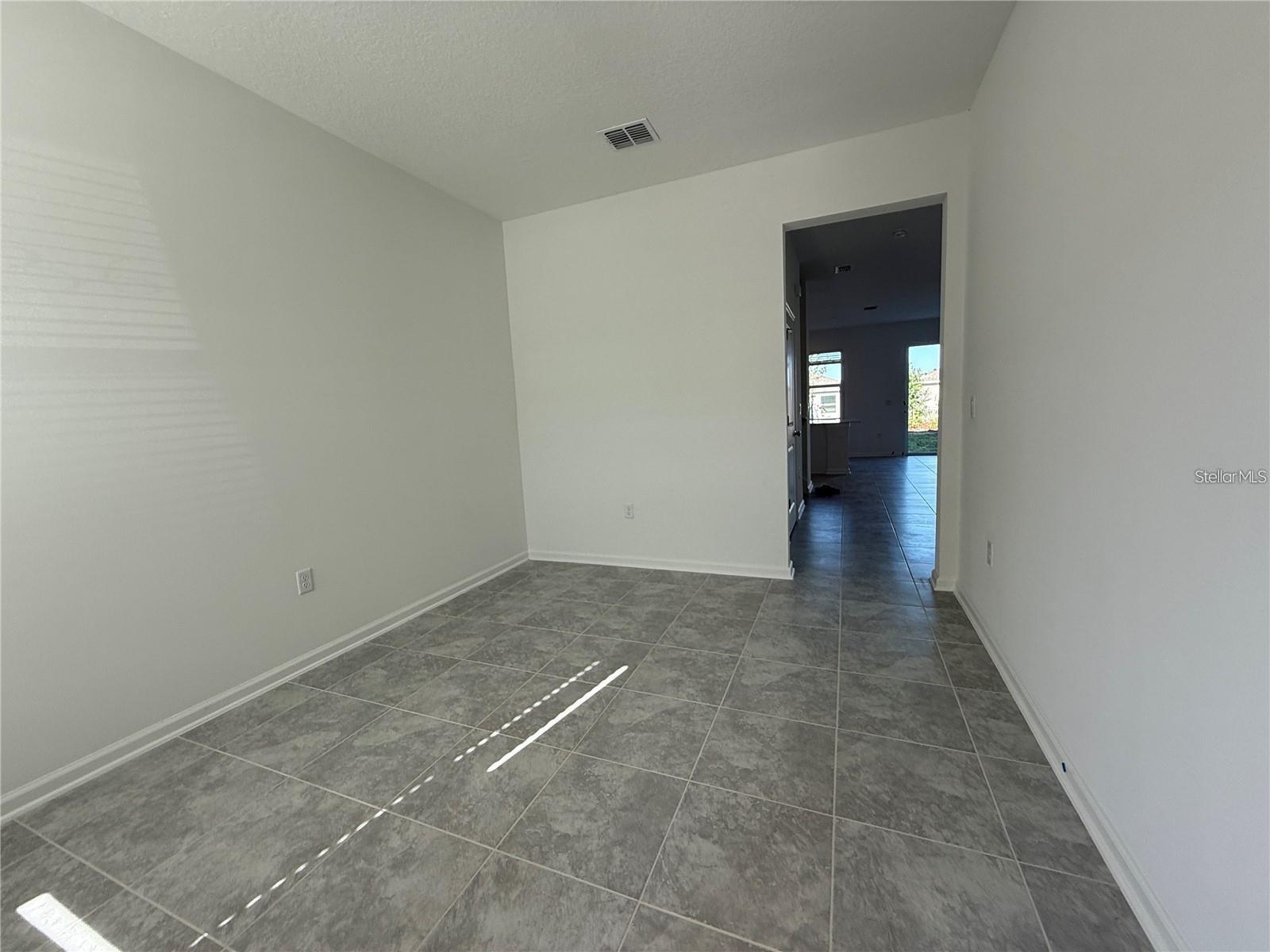 2533 Skyline Loop Property Photo 3